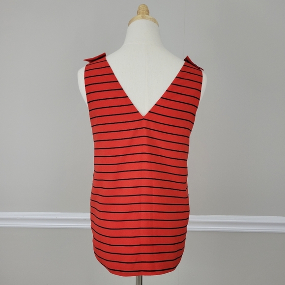 Banana Republic Deep V-Neckline Sleeveless Top Size XS - Picture 4 of 6